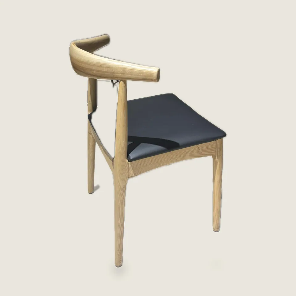 Horn-Back Oak Chair view 2